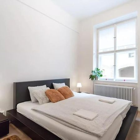 Luxury Apartment On Old Town Square Praha Exteriér fotografie