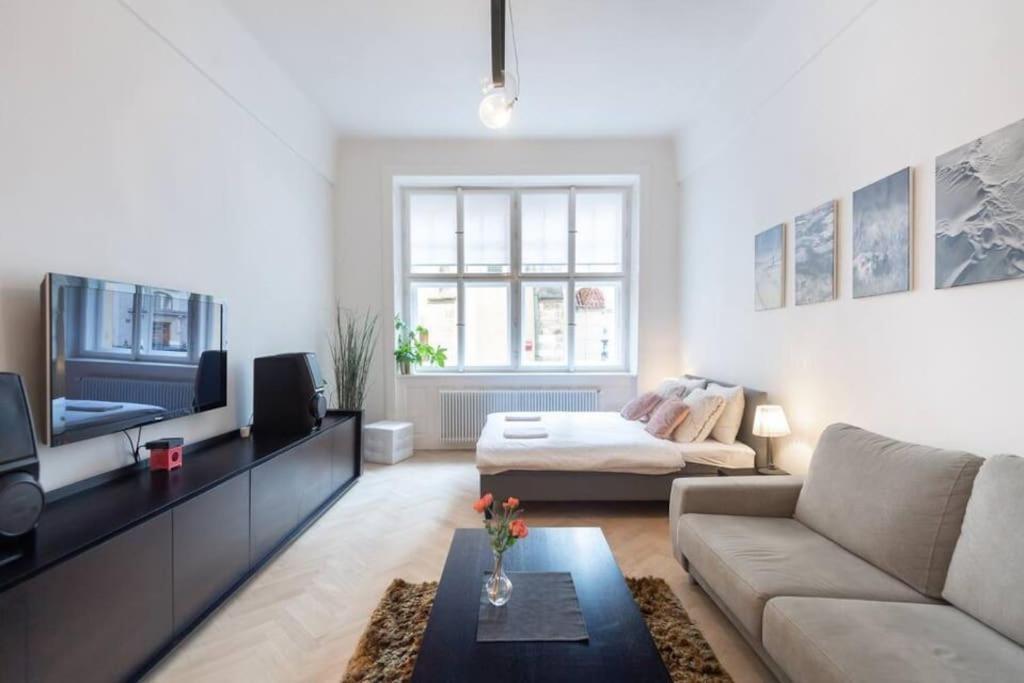 Luxury Apartment On Old Town Square Praha Exteriér fotografie